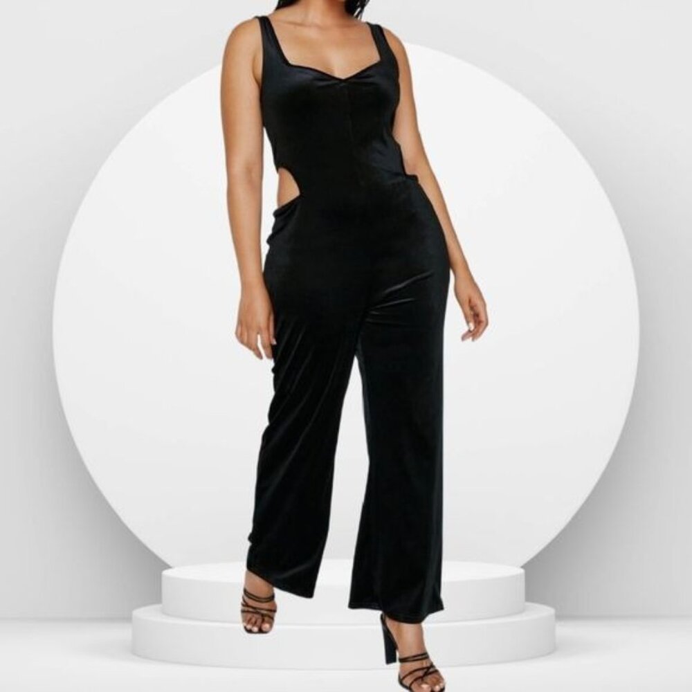 NWT Nasty Gal Plus Size Velvet Cut Out Jumpsuit Size 18